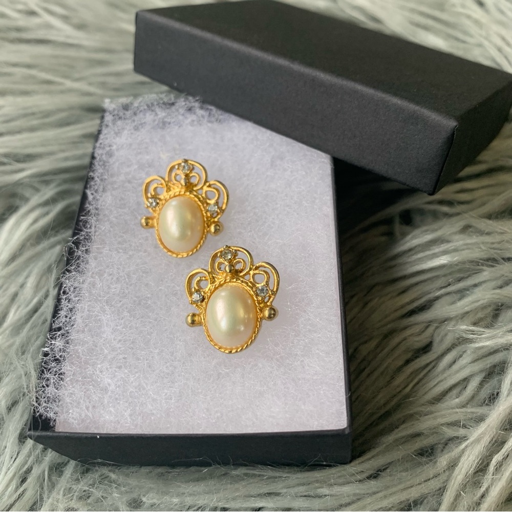 Vintage Style Faux Pearl & Rhinestone Earrings